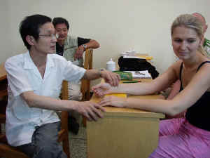 pulse diagnosis workshop.JPG (60604 bytes)