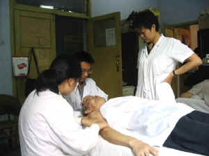 tuina.JPG (48694 bytes)